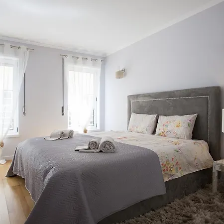 Altido Liberty Apartment *